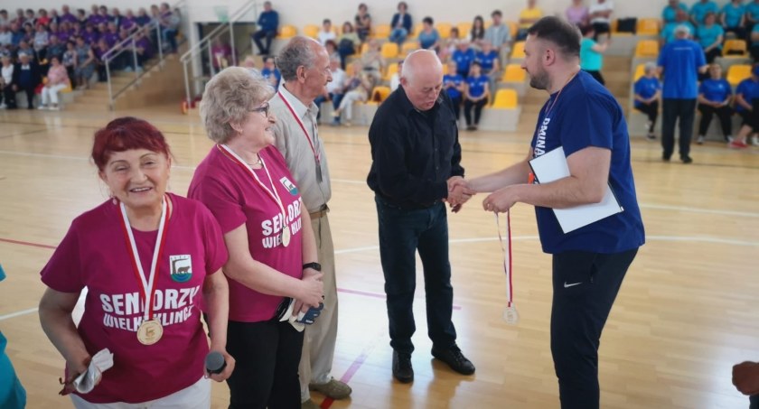 Seniorzy w czasie spartakiady wykazali się energią, wolą walki i doskonałym humorem