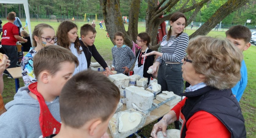 Wyjątkowy Piknik Rodzinny z okazji Dnia Dziecka w szkole w Kaliskach Kościerskich