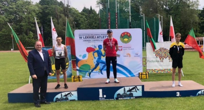 Kacper Jaszewski z Olimpijczyka Skorzewo z Mistrzostw Polski wrócił z podwójnym złotem