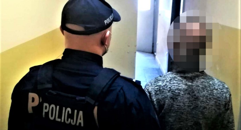 Skradzioną bramę z cmentarza chcieli sprzedać na złomie