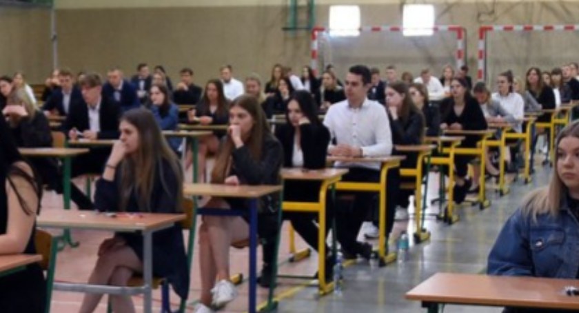 Bardzo słabe wyniki matur w Kościerskiem - powiat na szarym końcu w województwie