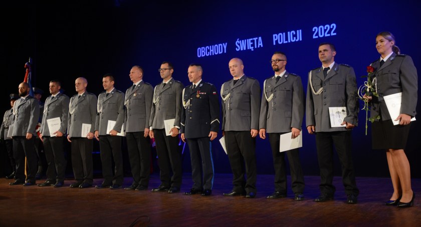 Awanse, nagrody i podziękowania dla kościerskich funkcjonariuszy Policji