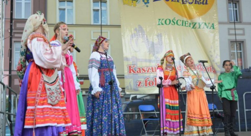 IX Międzynarodowy Festiwal Folkloru - muzyczna uczta na kaszubskich scenach
