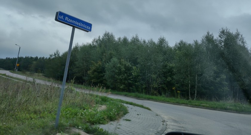 Remont dróg w Małym Klinczu wkrótce się rozpocznie. Gmina wyłoniła wreszcie wykonawcę robót