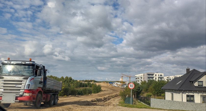 Mieszkańcy ostro krytykują burmistrza. Boją się o swoje domy