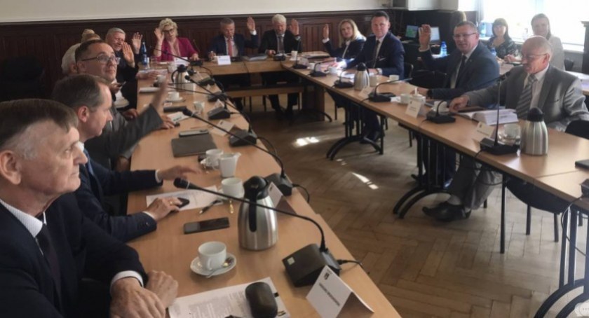 XL Sesja Rady Powiatu Kościerskiego - program