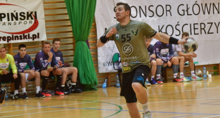 Sokół Kościerzyna lepszy od Tytanów Wejherowo w pomorskich derbach