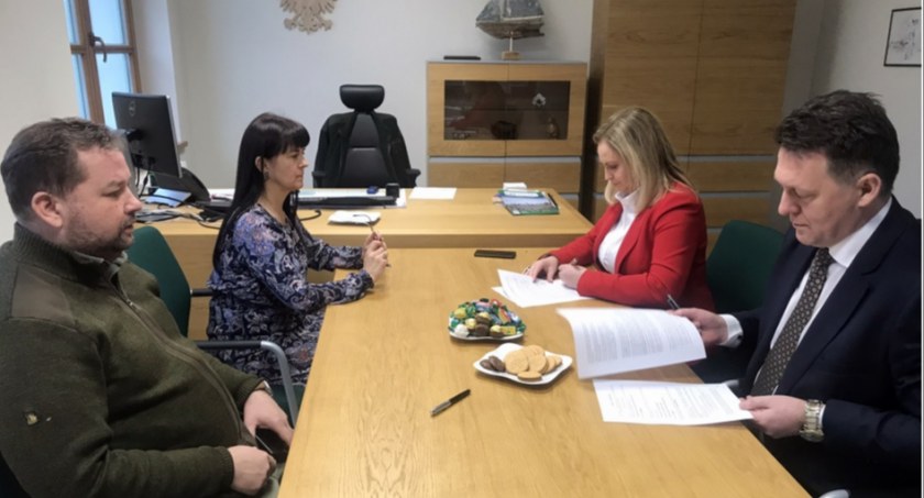 Droga Będomin-Stary Barkoczyn ma być gotowa za rok