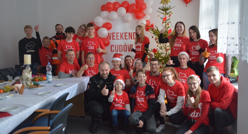 Szlachetna Paczka 2022 - trwa weekend cudów! Magia świąt dociera do potrzebujących...