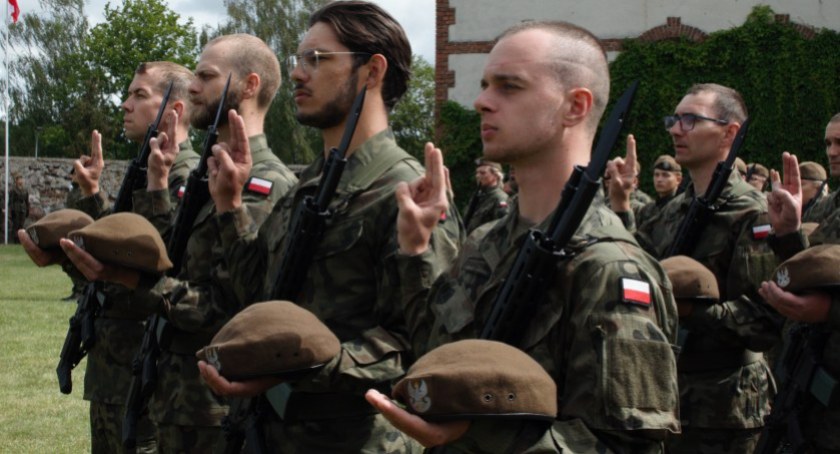 Pierwsza przysięga terytorialsów na kościerskim Rynku!