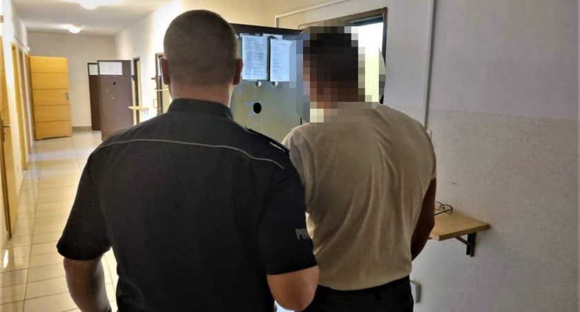 32-latek odpowie za posiadanie narkotyków - wpadł podczas kontroli drogowej