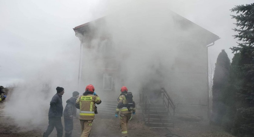 Foshuta. Pożar budynku mieszkalnego - jedna osoba nie żyje