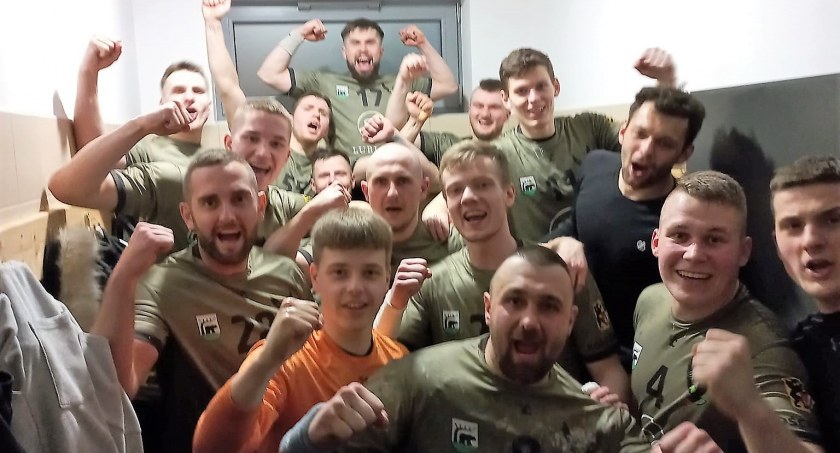 Kościerski Sokół bije Tytanów Wejherowo w derbach Pomorza