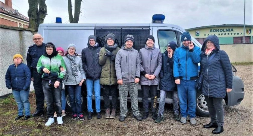 Dzieci z SOSW w Kościerzynie z wizytą u policjantów