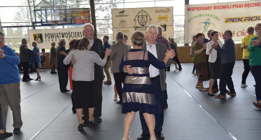 Historyczny bal seniorów w Nowej Karczmie