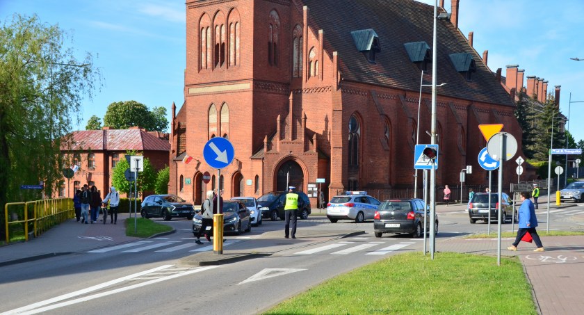 Policjanci kontrolowali przejścia dla pieszych