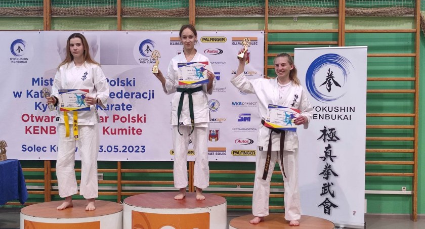Zawodnicy Kościerskiego Klubu Kykushin z medalami Mistrzostw Polski