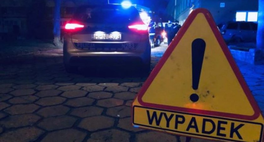 Lipusz. Wypadek z udziałem osobówki i dwóch ciężarówek