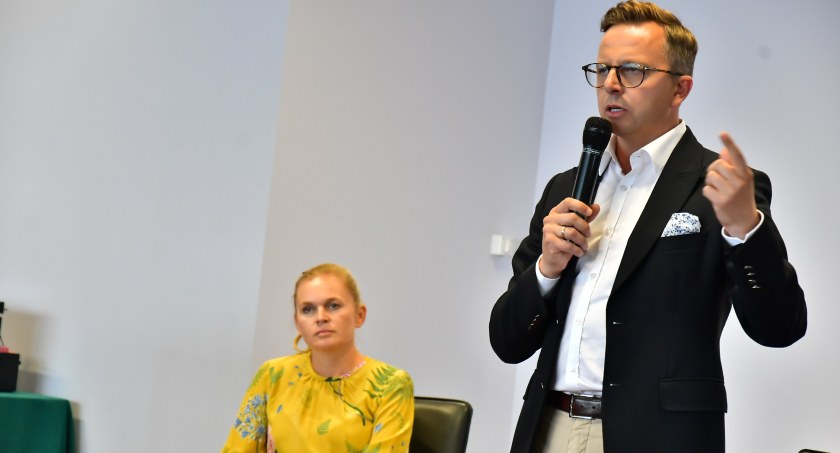 Poseł Joński w Kościerzynie: afery i złodziejstwo PiS-u będą rozliczone
