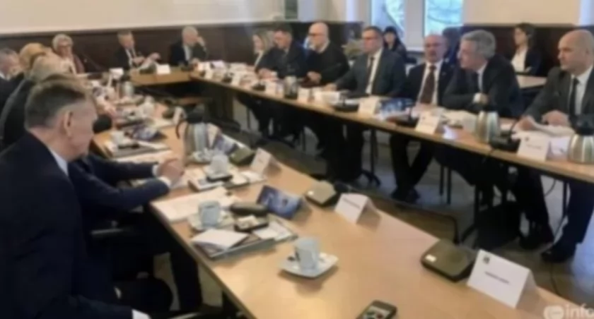 LIV sesja Rady Powiatu Kościerskiego - sprawdź program