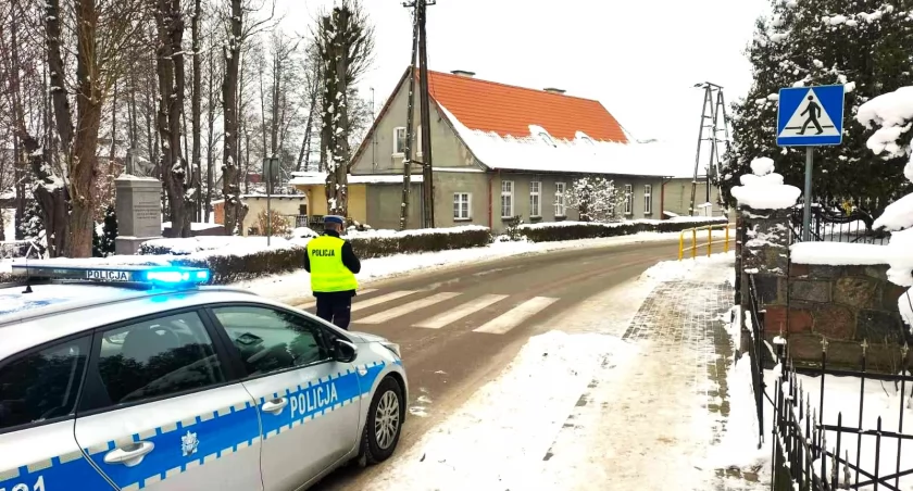 Potrącenie 16-latki na przejściu dla pieszych w Lipuszu