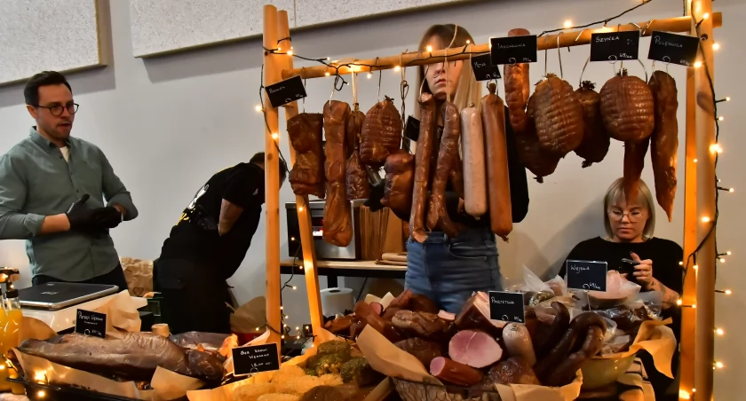 Świąteczny jarmark w Starej Kiszewie. Święta pełne smaków i rękodziełą