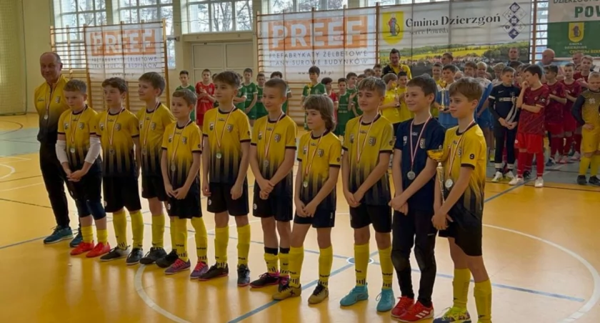 Młodzi piłkarze Santany Wielki Klincz pokazali formę na turnieju w Dzierzgoniu