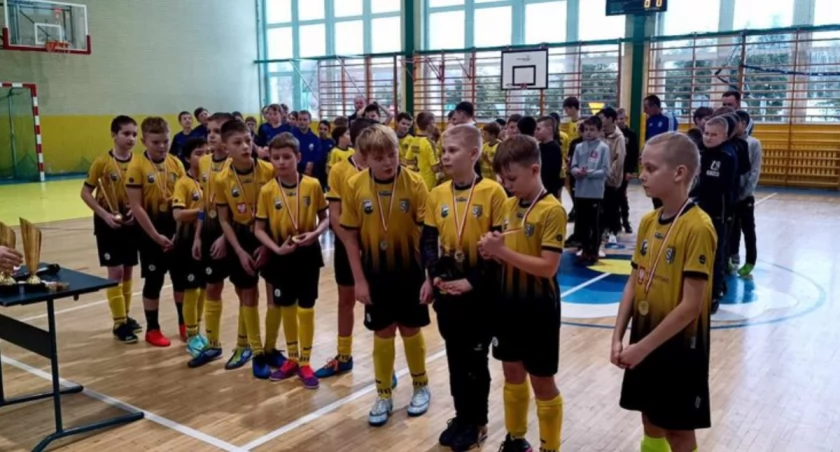 Młodzi piłkarze Santany Wielki Klincz w niezłej formie