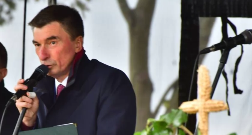 Prokuratura umorzyła śledztwo w sprawie przekroczenia uprawnień przez wójta gm. Karsin