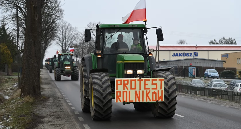 Rolnicy znów protestowali - tym razem wyjechali na drogi