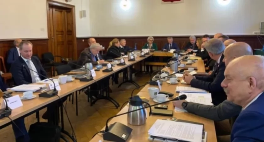 LVI sesja Rady Powiatu Kościerskiego - sprawdź program