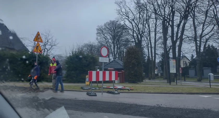 Kościerzyna. Kolejne utrudnienia na drogach. Ul. Słowackiego wyłączona z ruchu