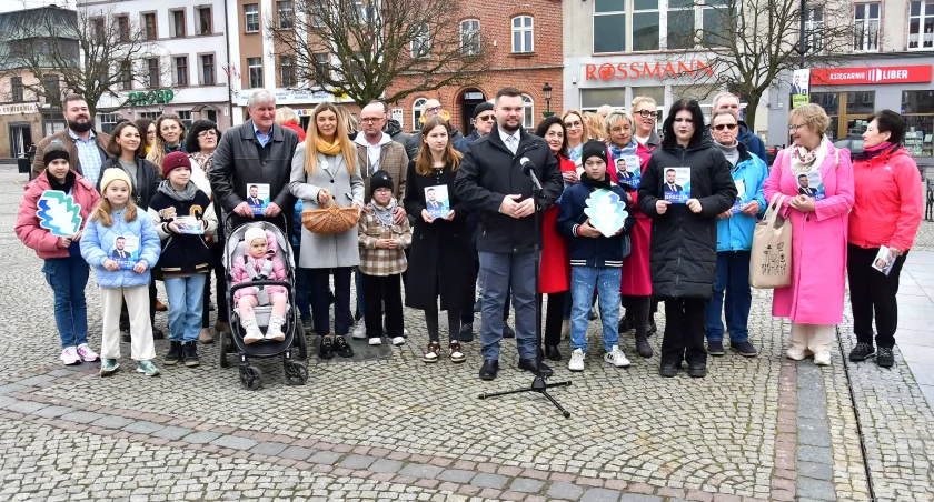 Kandydat na burmistrza - Dawid Jereczek wzywa konkurentów do debaty