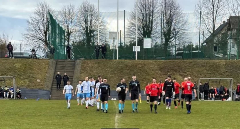 V liga. Grad bramek w derbach między KS Skorzewo i Gwiazdą Karsin