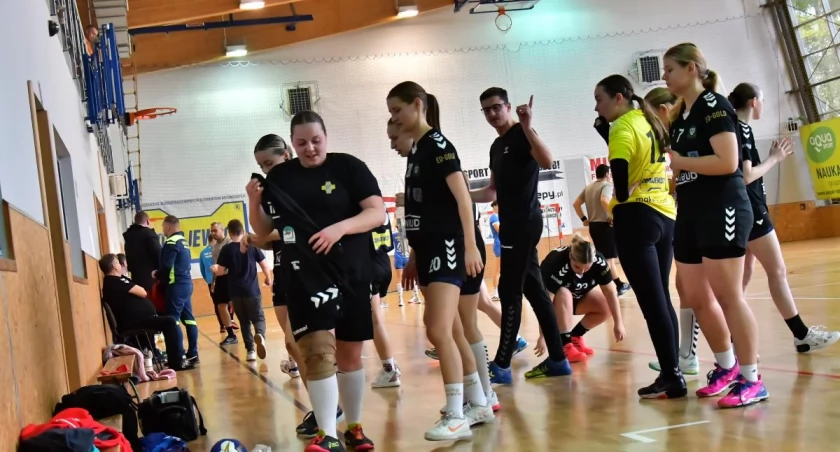 Piłka ręczna. W derbach Pomorza KS Kościerzyna przegrywa z MTS Kwidzyn