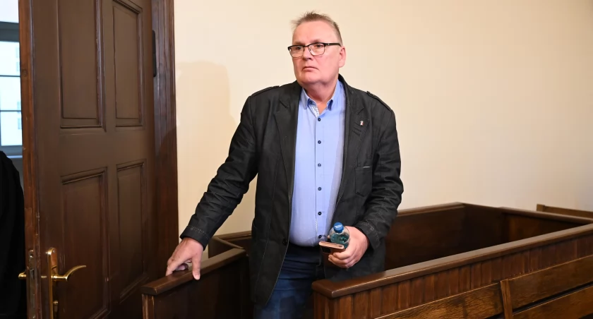 Kara bezwzględnego więzienia dla byłego senatora PiS W. Bonkowskiego za śmierć psa
