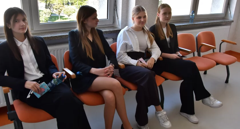 Egzamin ósmoklasity rozpoczęty. Uczniowie zaczęli od języka polskiego