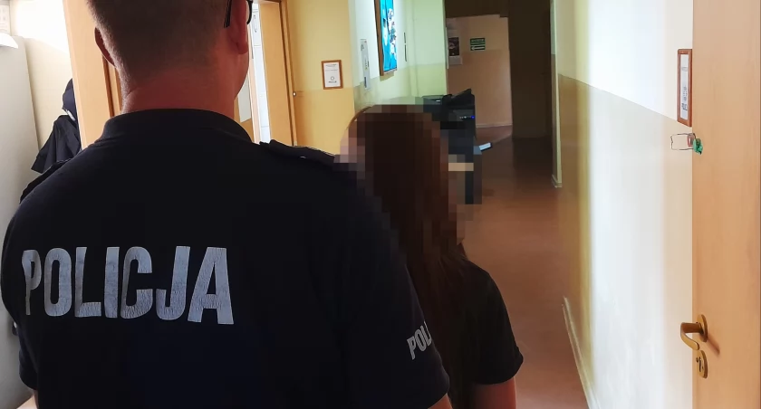 30-latka wyłudzała środki 