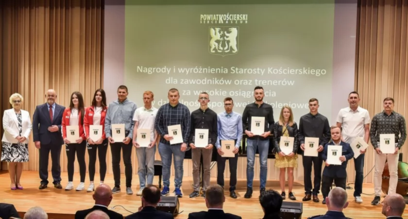 Poznaj najlepszych sportowców oraz trenerów z powiatu kościerskiego. Oni otrzymali nagrody!