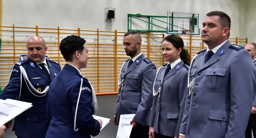 Święto Policji w Kościerzynie. Czas podziękowań, awansów i wyróżnień