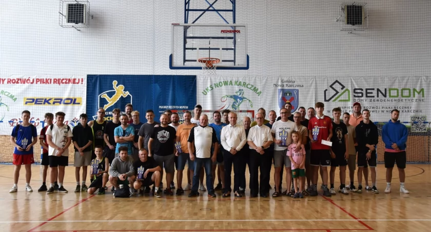 Turniej koszykówki w Rekownicy połączony z piknikiem