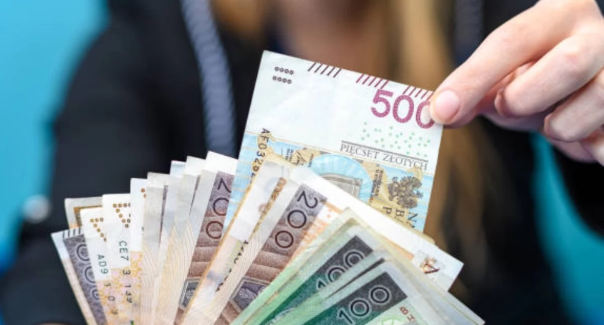 Padł ofiarą oszusta. Stracił ponad 50 tys. zł