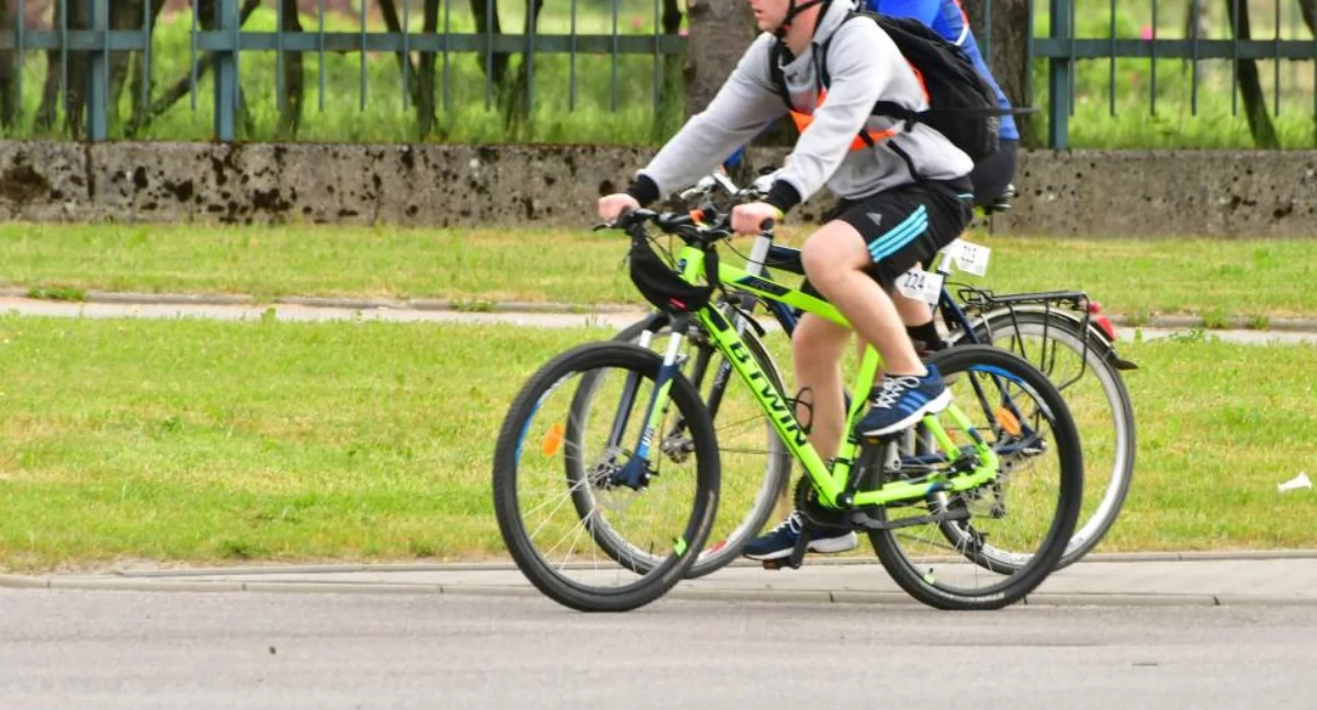 Tragedia była bardzo blisko. Policja apeluje do rowerzystów