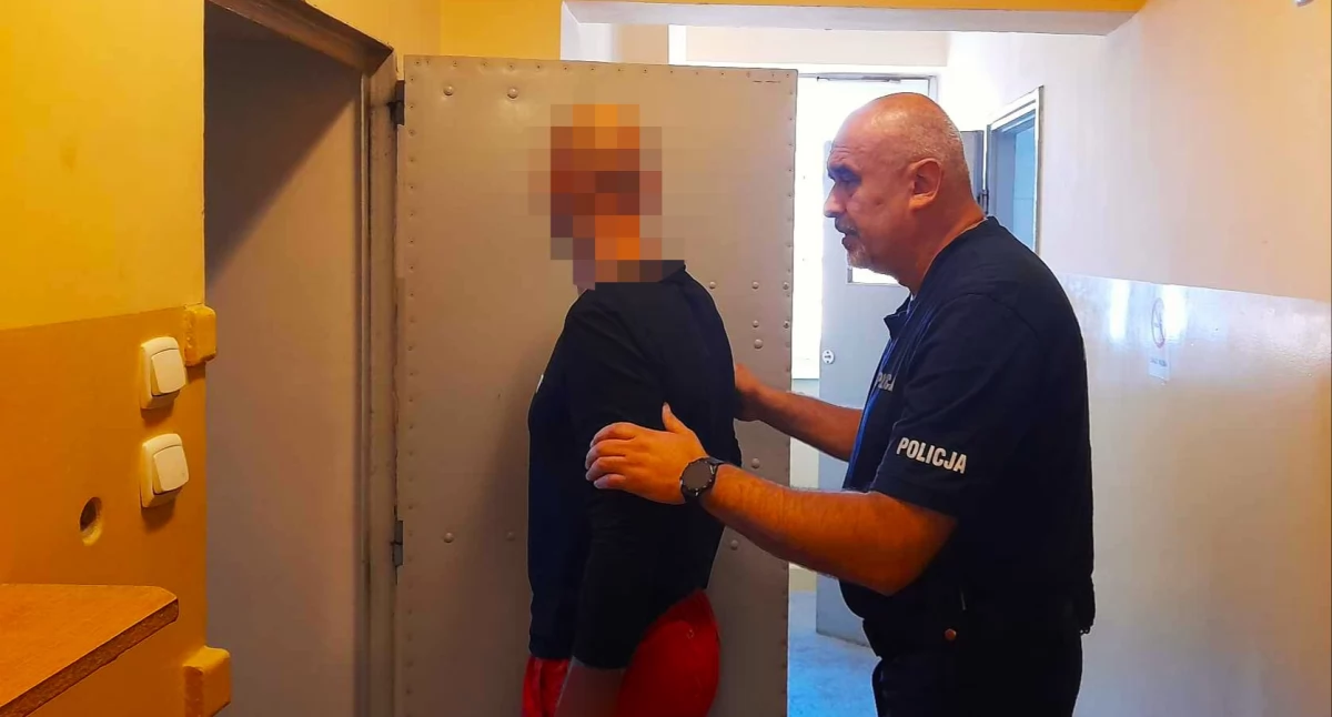Ukradł plecak z domumentami i pieniędzmi