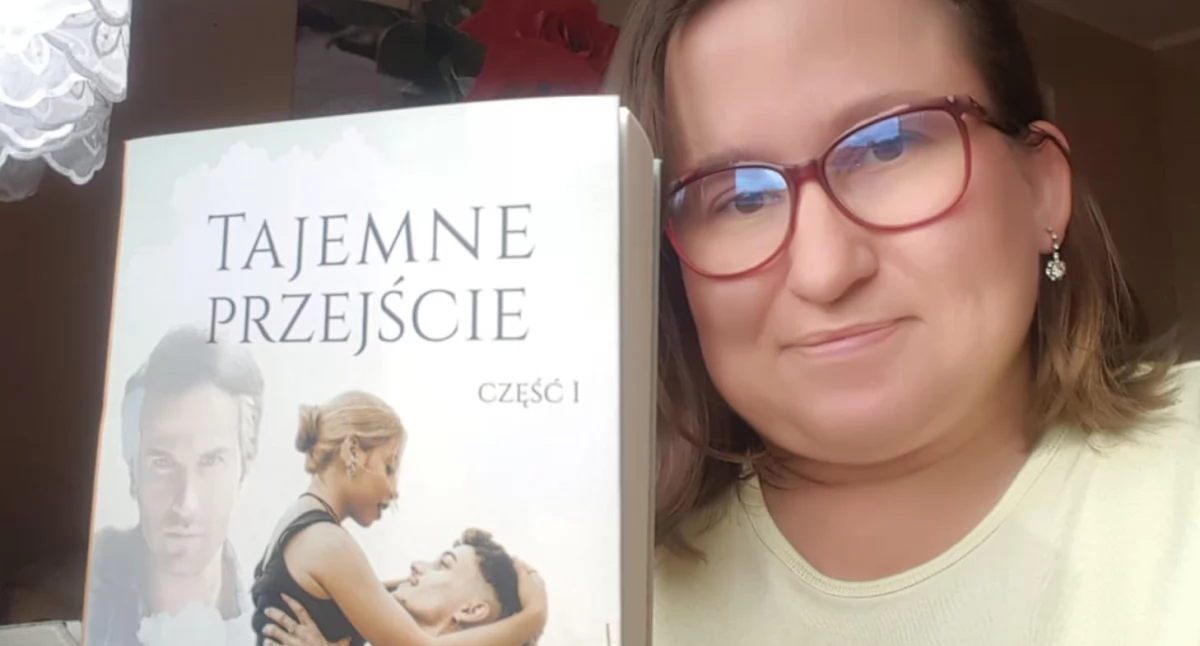 Alina Lewandowska i jej „Tajemne przejście”, a więc powieść jak wyjść z mroku i sięgnąć po marzenia