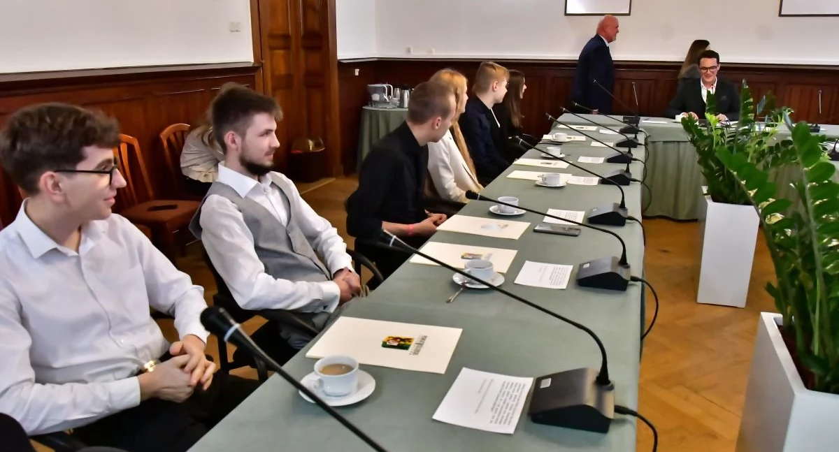 II sesja Młodzieżowej Rady Powiatu Kościerskiego - sprawdź program