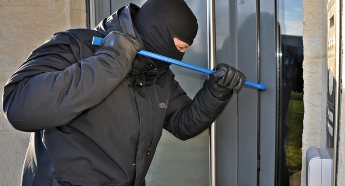 50-letni włamywacz zatrzymany w Kościerzynie. Grozi mu 10 lat więzienia