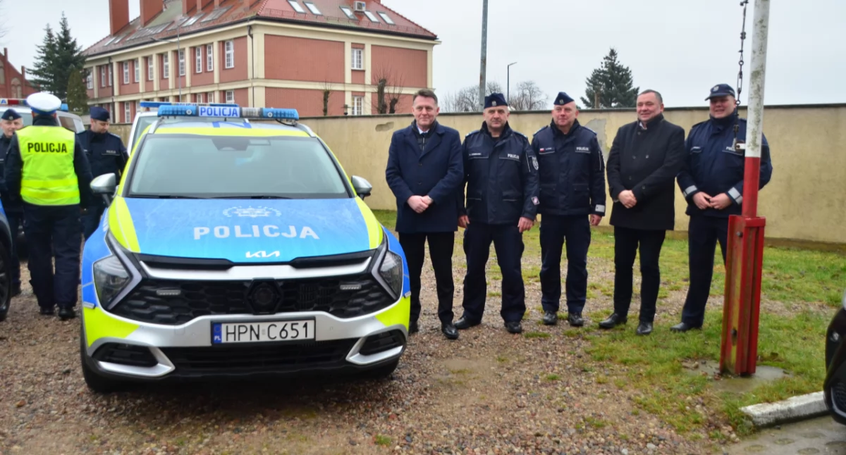 Trzy nowe radiowozy w Kościerzynie – wzmocnienie policyjnej floty