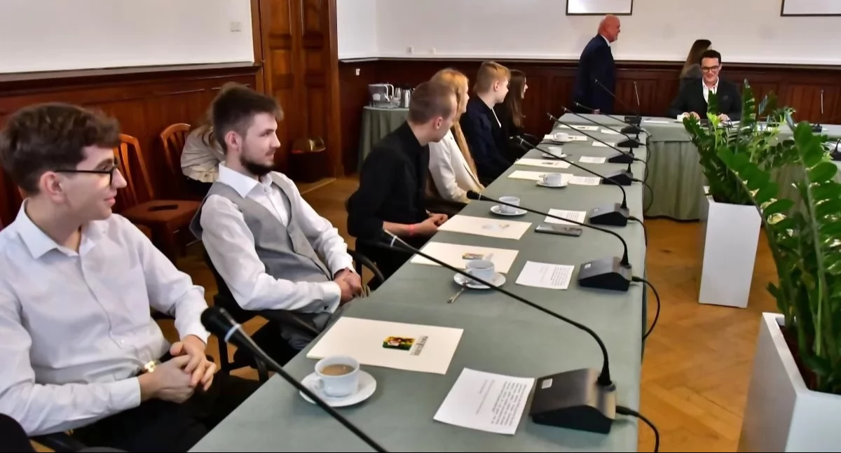 III sesja Młodzieżowej Rady Powiatu Kościerskiego - sprawdź program