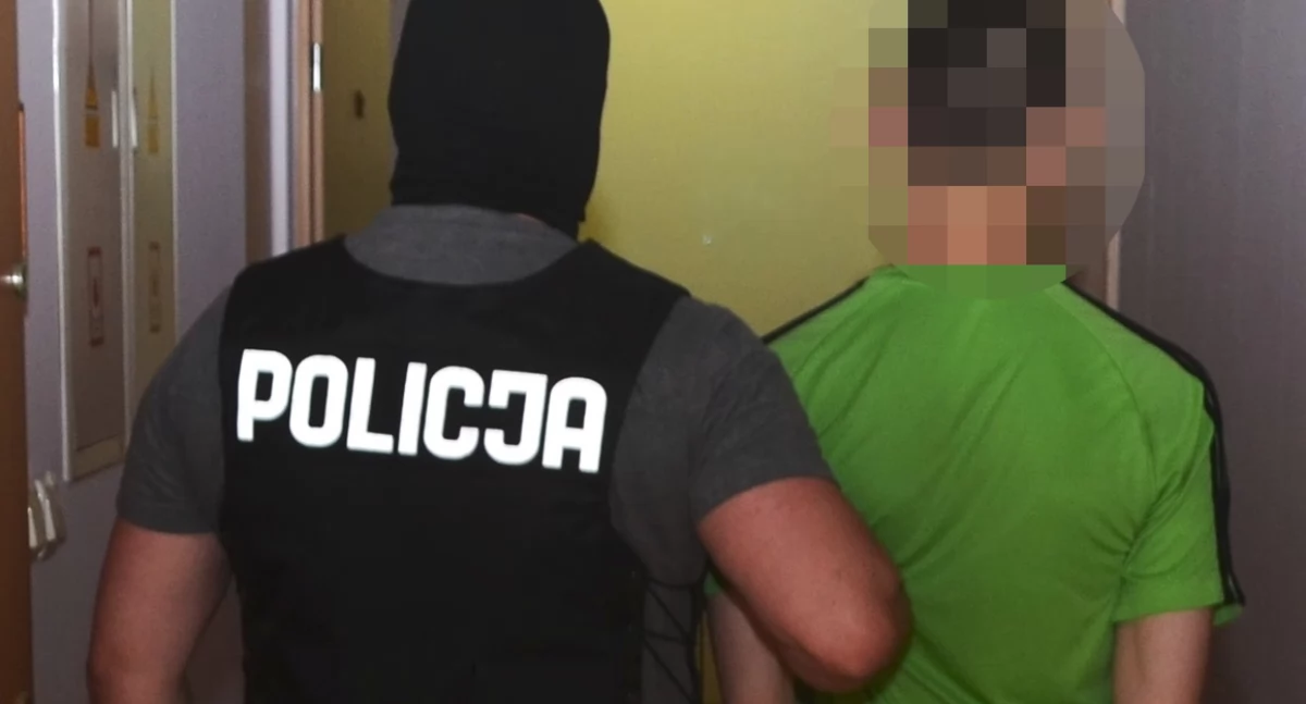 Policjant po służbie zatrzymał mężczyznę, który próbował ukraść samochód!